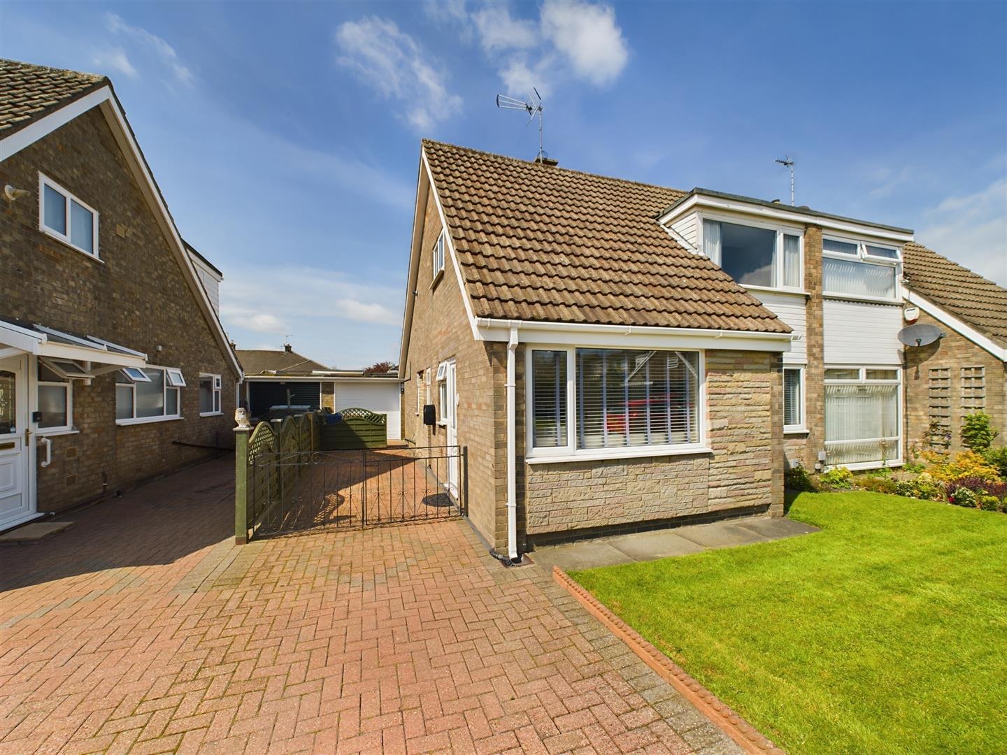 Harewood Avenue, Bridlington Belts Estate Agents